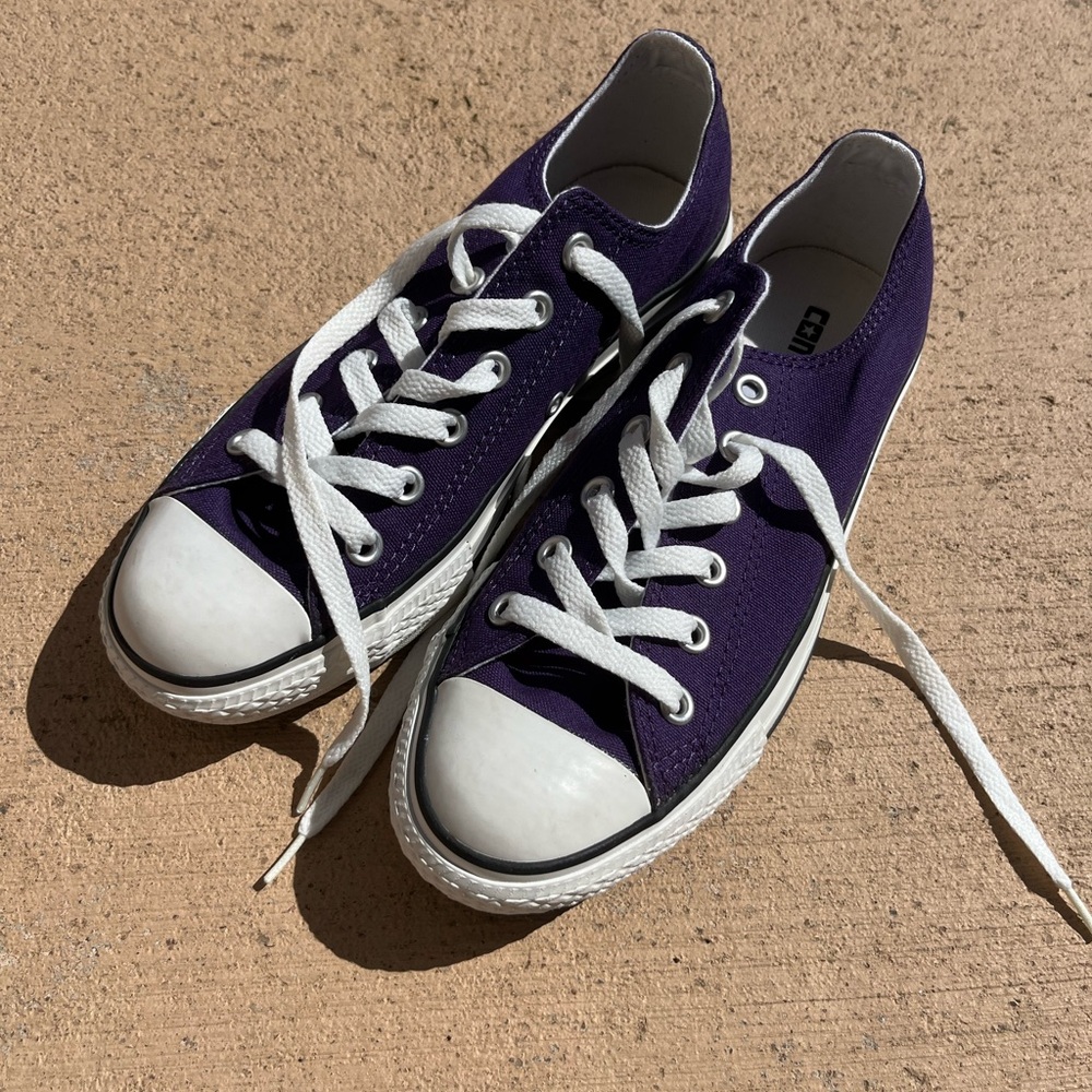 Converse All Star Dark Purple Canvas Women Low Top Shoes Size 7